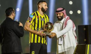 内马尔在沙特踢了几场比赛 内马尔沙特联赛首秀时间